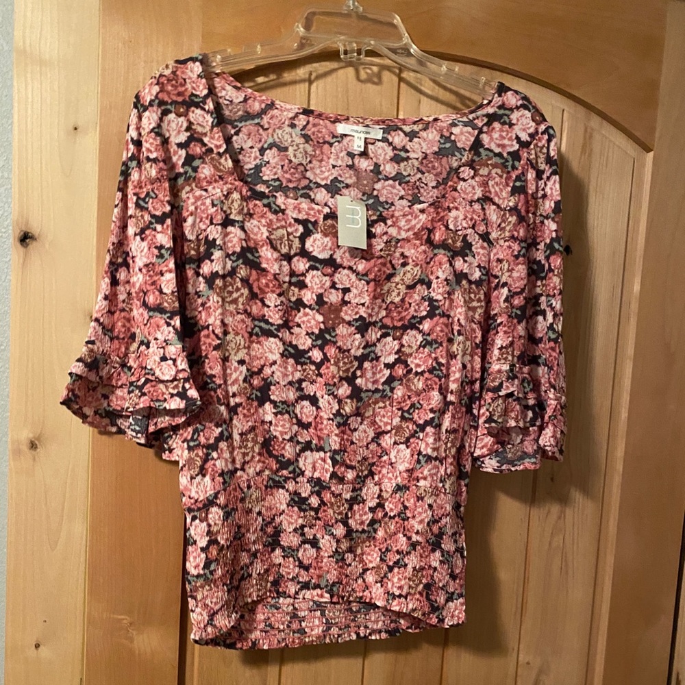 New with tags Maurices pink floral blouse size M